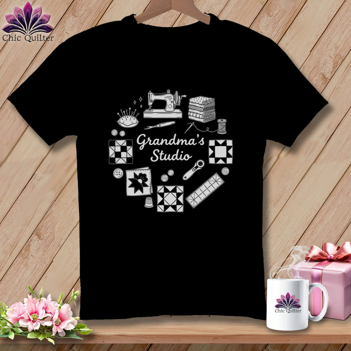 MyDesigns Physical Item S / Black Grandma’s Studio ~ Relaxed Fit Tee