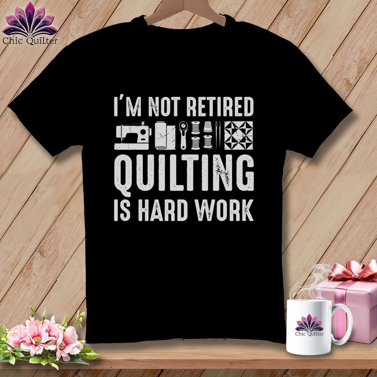 MyDesigns Physical Item S / Black I’m Not Retired ~ Quilting is Hard Work ~ Relaxed Fit Tee