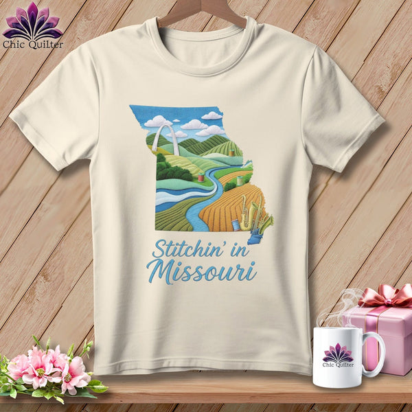 MyDesigns Physical Item S / Natural Stitchin' in Missouri ~ Relaxed Fit Tee