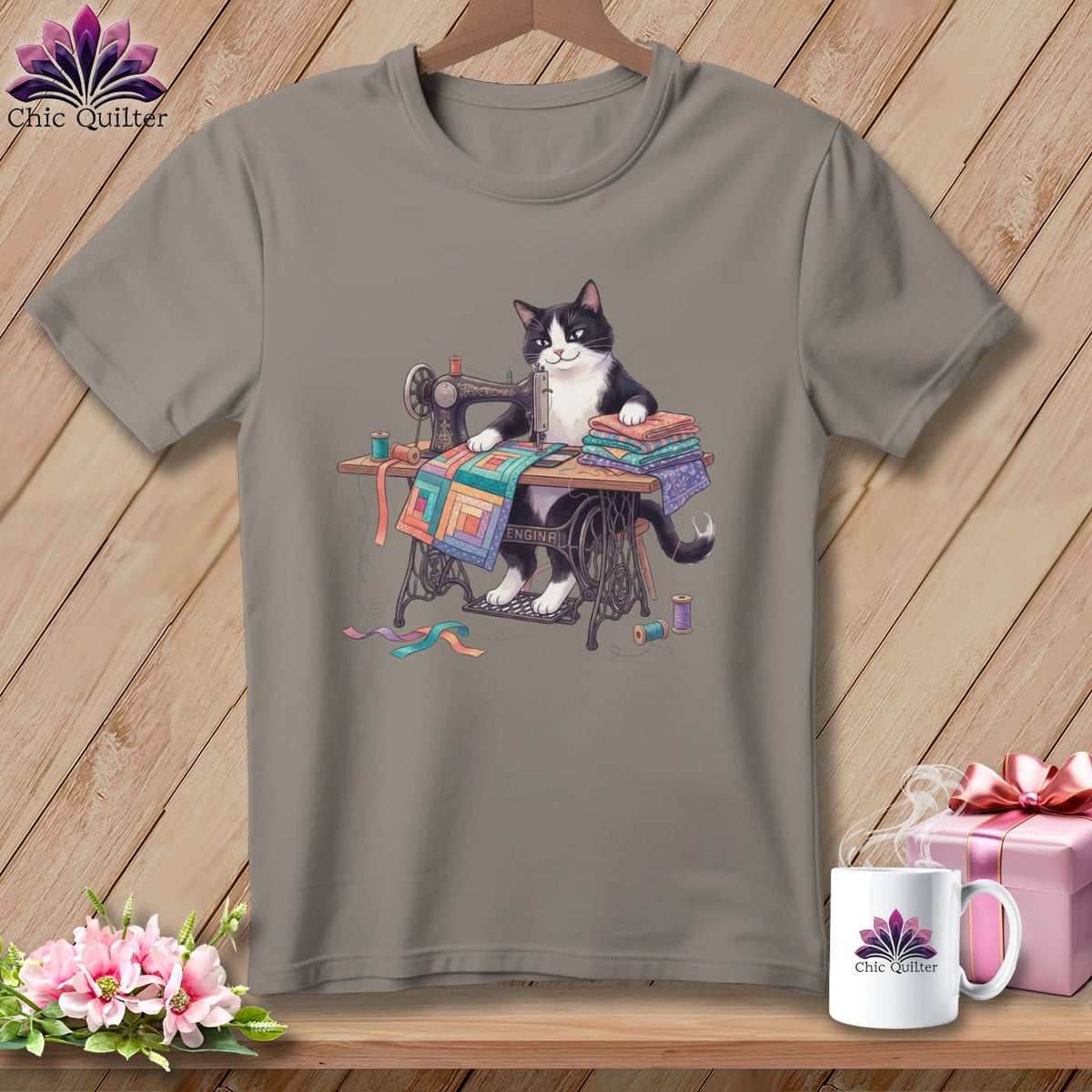 MyDesigns Physical Item S / Sandstone Bess Buttonrow ~ Premium Tee