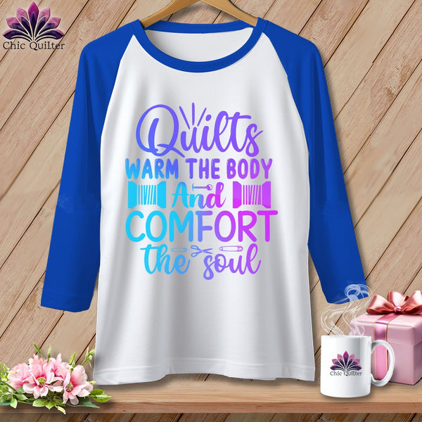 MyDesigns Physical Item White/Royal / S Quilts Warm the Body and Comfort the soul ~ Raglan 3/4 Sleeve Tee